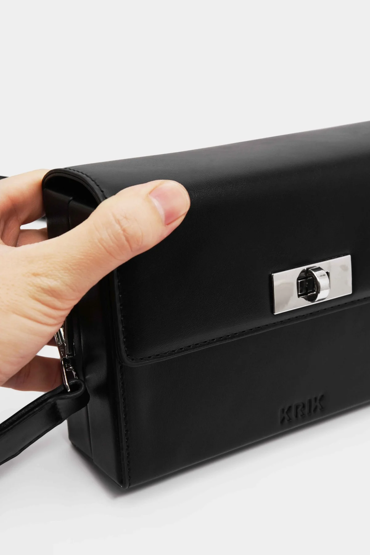 20251215_q2WT3vgzWk-v1765770045