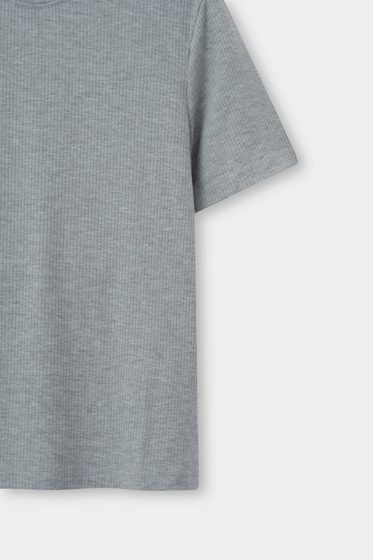 Ao-Phong-Co-Tron-Basic-Regular-Vua-Van-1433-10-v1774402442