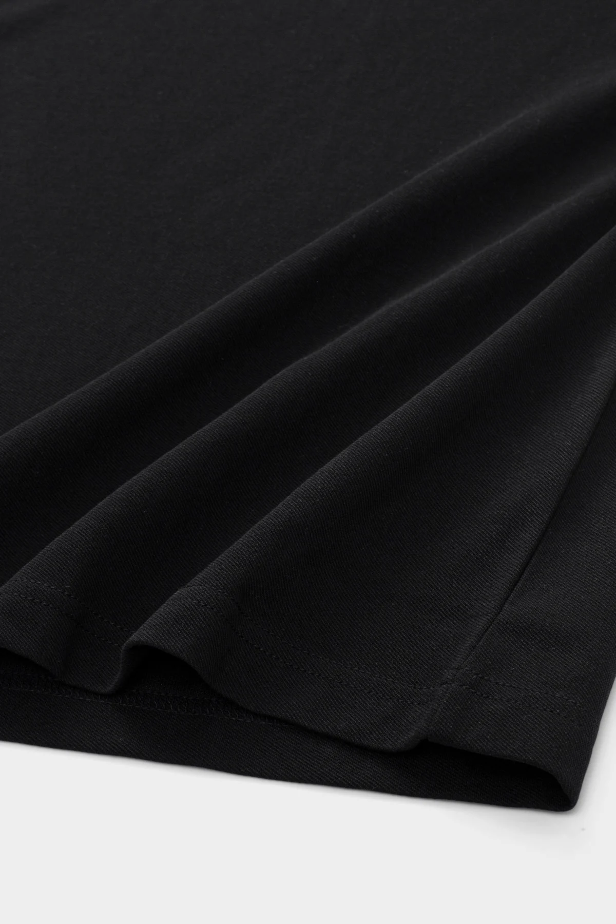 Ao-Phong-Co-Tron-Ket-Hop-Hinh-Theu-Classic-1474-10-v1774402983