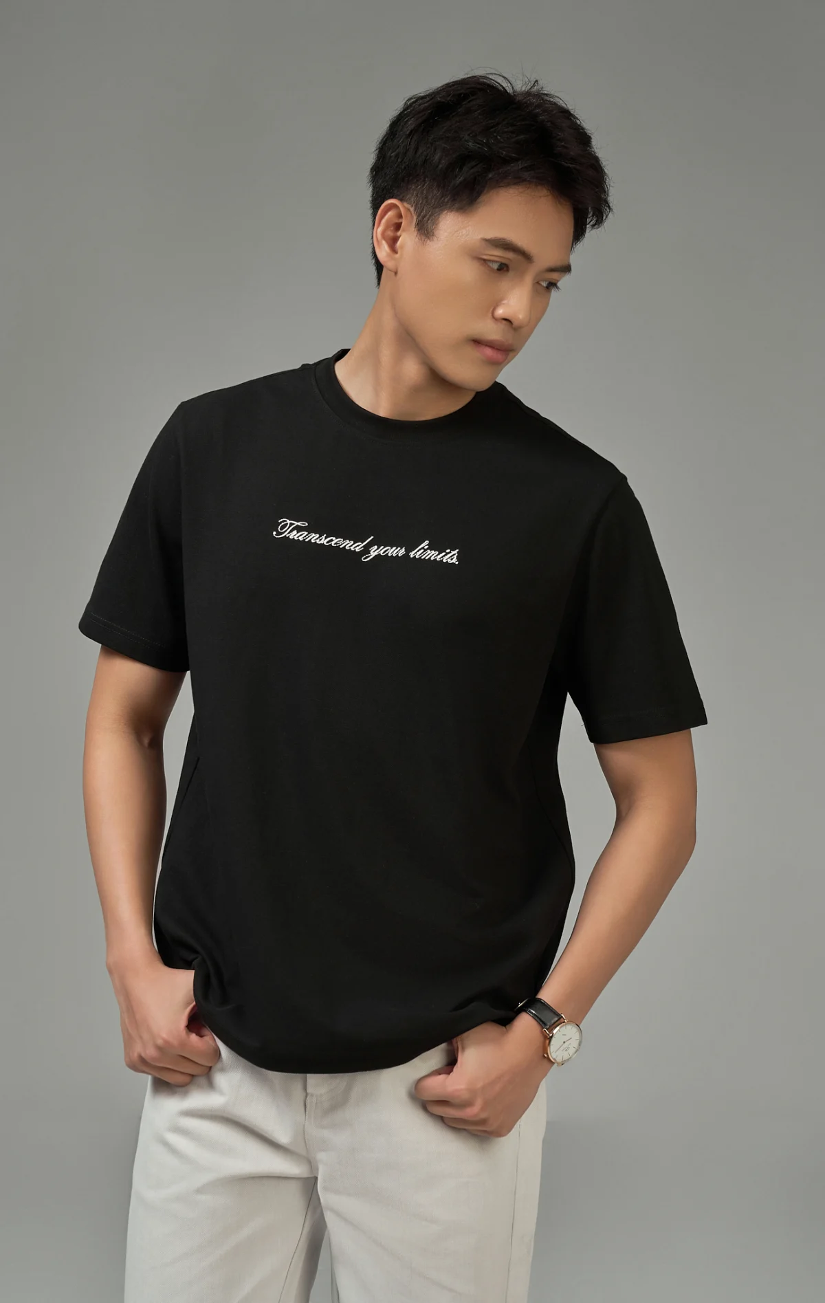 Ao-Phong-Co-Tron-Ket-Hop-Hinh-Theu-Classic-1474-4-v1774327548