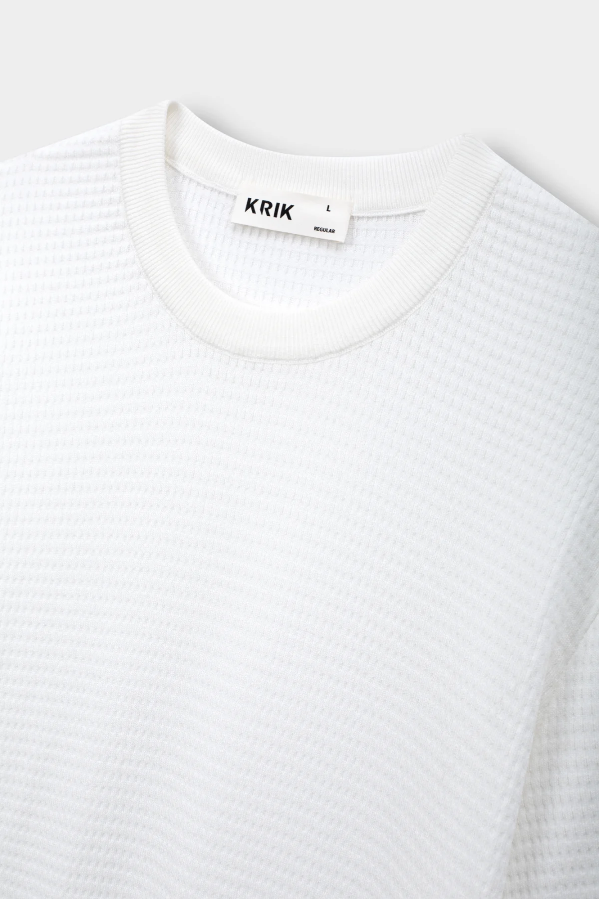 Ao-Phong-Mongtoghi-Co-Tron-Regular-1512-1-v1774929686