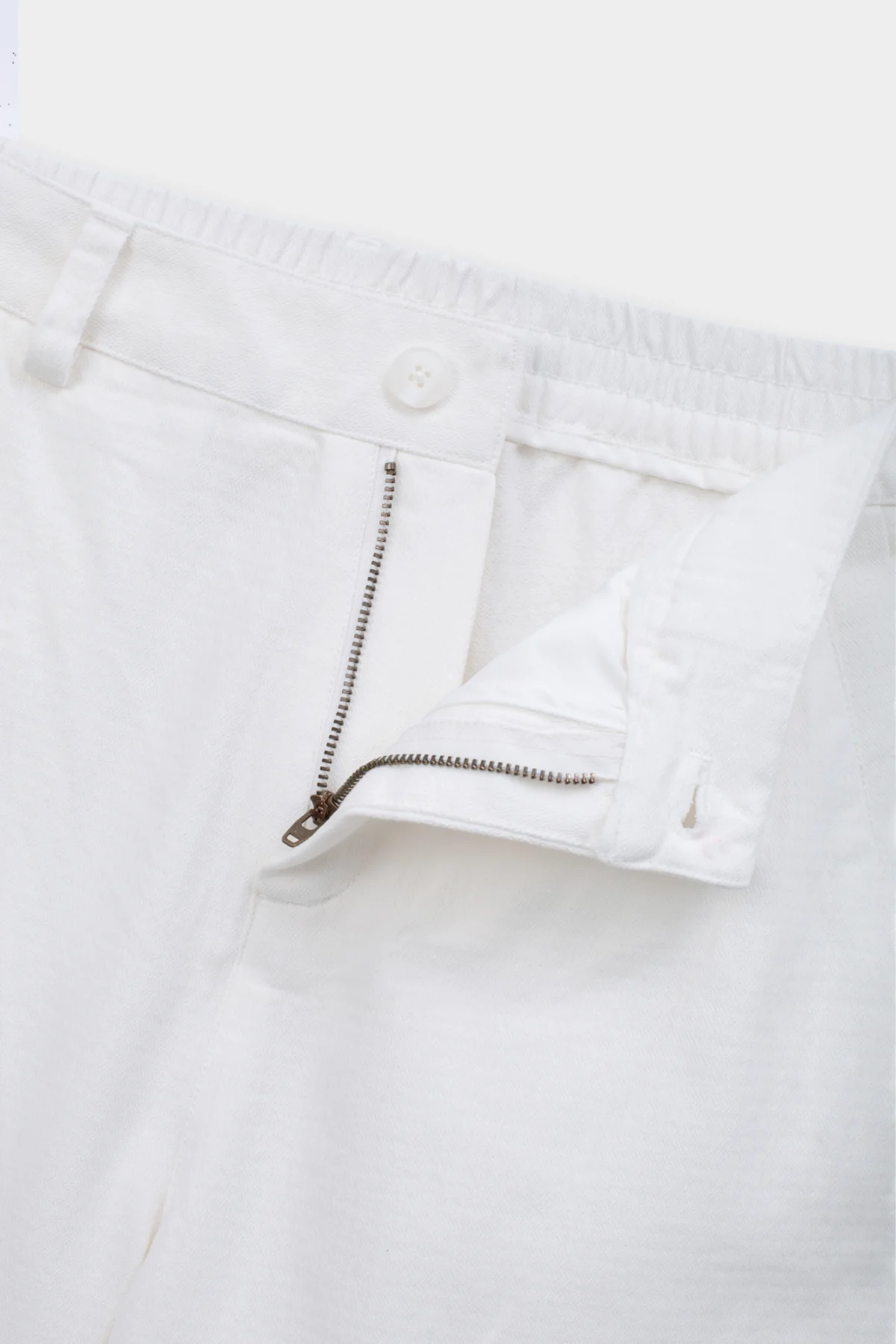 Quan-Short-Cap-Chun-1-2-Hieu-Ung-Vai-Classic-8185-2-v1774939901