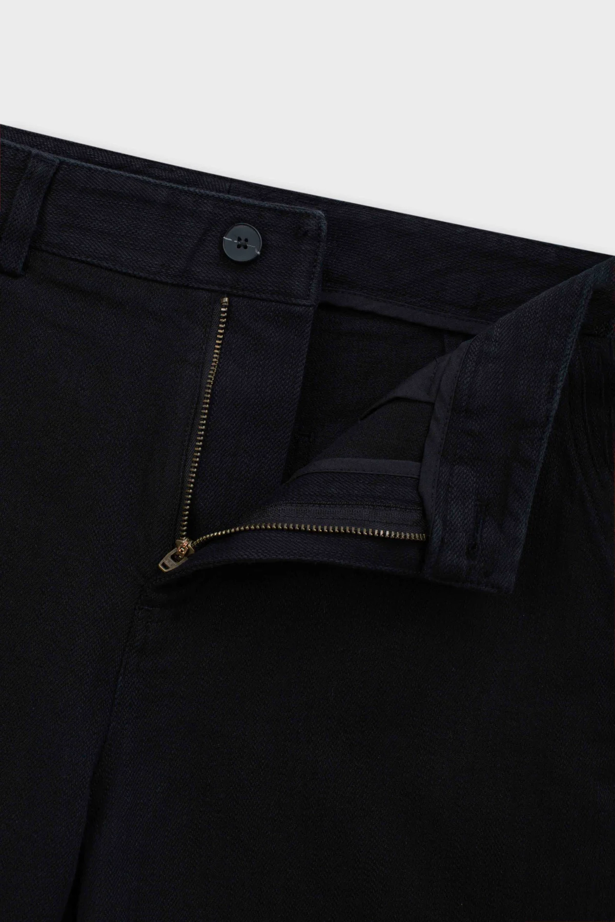 Quan-Short-Kaki-Cap-Cai-Hieu-Ung-Vai-Classic-8177-2-v1773108173