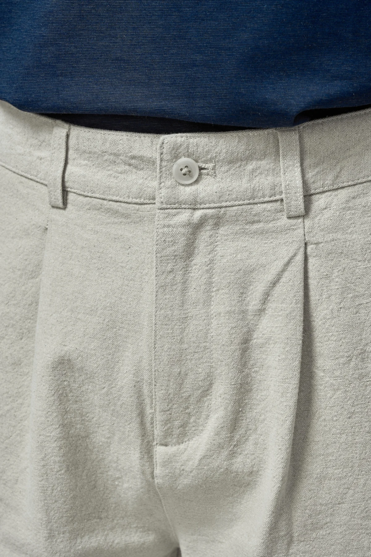 Quan-Short-Kaki-Cap-Chun-1-2-Vai-Tron-Classic-8182-2-v1774343491