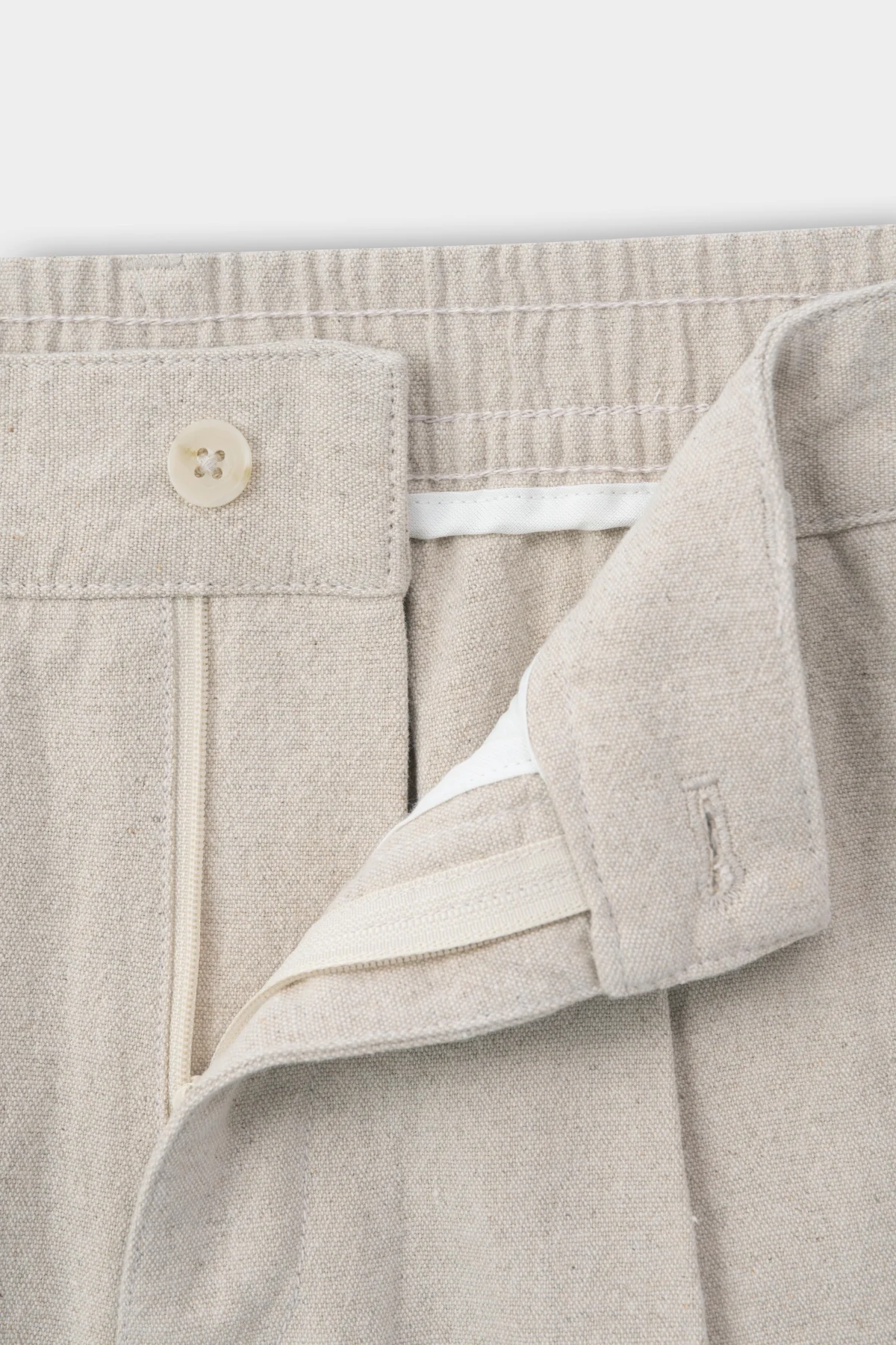 Quan-Short-Kaki-Cap-Chun-1-2-Vai-Tron-Classic-8182-8-v1774405101